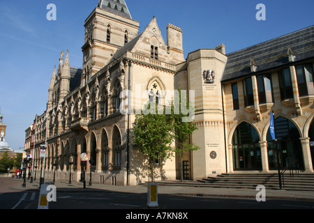 Northampton City Centre Borough uffici del consiglio la mattina presto dal centro città Inghilterra uk gb Foto Stock