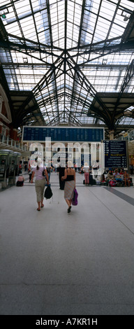 Londra Inghilterra Liverpool Street Station atrio principale Foto Stock
