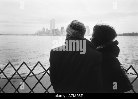 NA, USA, New York New York City. Giovane su Staten Island Ferry. Foto Stock