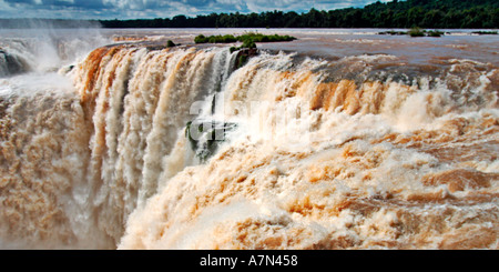 Brasile Argentina Panama border Parco Nazionale di Iguazu Iguazu Falls Foto Stock