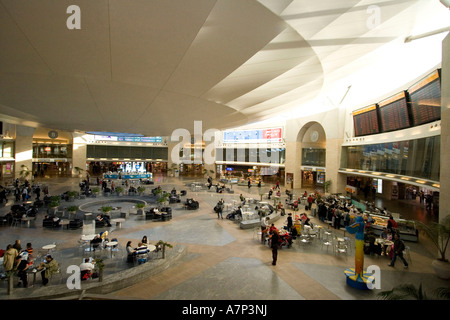 Sala partenze aeroporto internazionale ben gurion di Israele Foto Stock