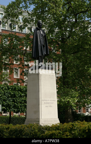 Franklin Delano Roosevelt 1882 1945 statua commemorativa al di fuori dell'Ambasciata statunitense a Londra Foto Stock