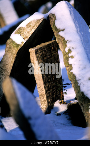 Repubblica Ceca, Praga, lapidi del vecchio cimitero ebraico Foto Stock