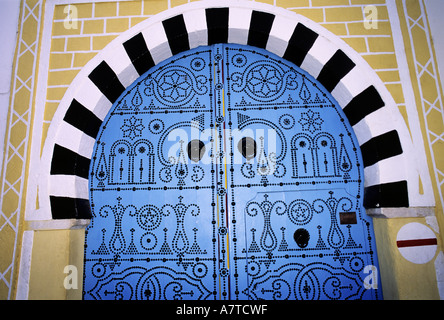 La Tunisia, una porta a Sidi Bou Said (frazioni di Tunisi) Foto Stock