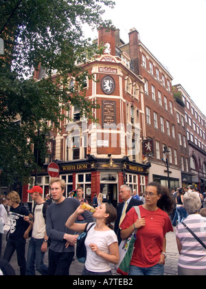 Il White Lion Pub, Covent Garden, Londra, WC2, England, Regno Unito Foto Stock