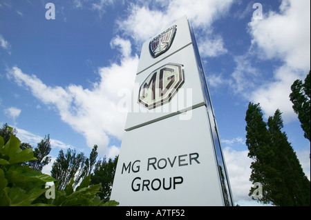 La MG Rover Group s branding al di fuori della sede di Longbridge Birmingham REGNO UNITO Foto Stock