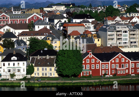 Norvegia Kristiansand regione Rogaland County, Stavanger, downtown, panoramica sul case e Breiavatnet Park Foto Stock