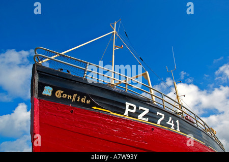 A Penzance registrato peschereccio a Newlyn in Cornovaglia,Inghilterra Foto Stock