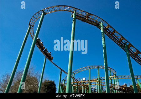 Il hornet rollercoaster al flambards theme park vicino a Helston,cornwall,Inghilterra Foto Stock