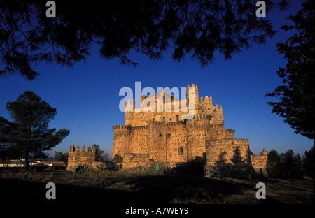 Spagna, Castilla la Mancha, Guadamur castello vicino alla città di Toledo Foto Stock