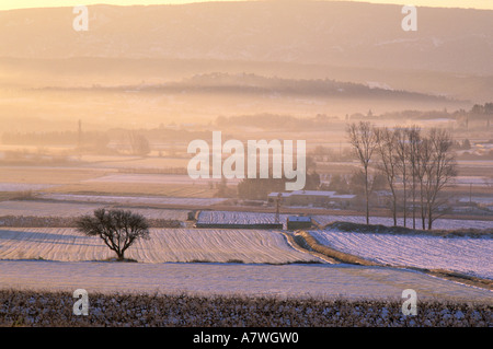 Francia, Vaucluse, frazioni di Gordes village in inverno Foto Stock