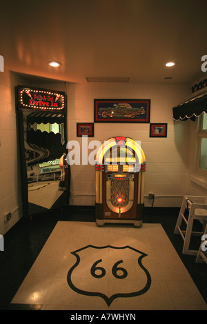 All'interno della Polk-a-Dot Drive-In sulla storica Route 66, Illinois, Stati Uniti d'America Foto Stock