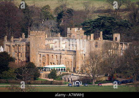 Il Castello di Sudeley durante PREPERATIONS PER LE NOZZE DI attrice Elizabeth Hurley Foto Stock