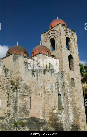 L'Italia, Palermo, San Giovanni degli Eremiti cupole della chiesa Foto Stock