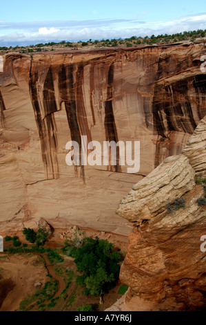 Arizona, Navajo Indian Reservation, Chinle Canyon De Chelly monumento nazionale. Autostrada 64, Antelope House si affacciano. Foto Stock