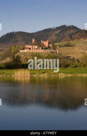 Castello ora Ortenberg una cantina e ostello della gioventù Ortenberg Foresta Nera Germania Aprile 2007 Foto Stock