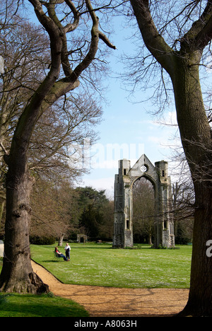 Le rovine di Walsingham Abbey e antico priorato motivi, Little Walsingham, North Norfolk, Inghilterra 2007. Foto Stock