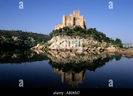 Il Portogallo, Beira litorale Provincia, Costa Da Prata, Castello di Almourol sul fiume Tago Foto Stock