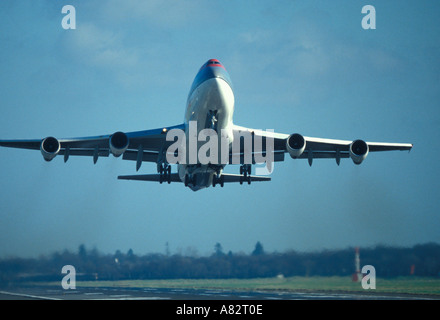 Aeromobili in fase di decollo da Gatwick Sussex England Foto Stock