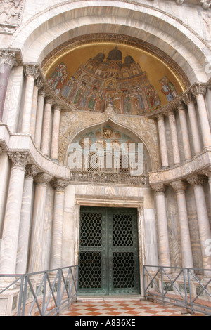 Esterno della Piazza San Marco Venezia Italia Foto Stock
