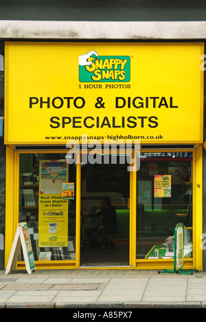 Negozio di fronte di Snappy scatta locali Foto Stock