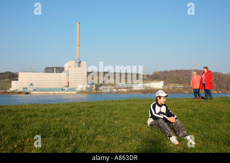 Centrale nucleare Kruemmel accanto al fiume Elba vicino Geesthacht nella Germania settentrionale Foto Stock