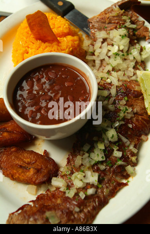 Il ristorante El Mieson de Pepe a Key West gonna bistecca con riso e fagioli Foto Stock