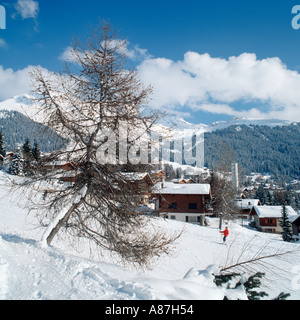 Vista sulle piste baby vicino al centro del resort, Verbier, Svizzera Foto Stock