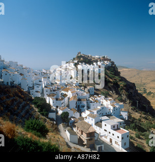 Casares, uno dei Pueblos Blancos, di navigazione dalla Costa del Sol, Andalusia, Spagna Foto Stock