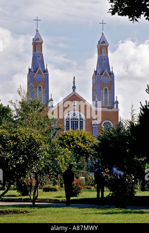 La Iglesia de San Francisco una tipica chiesa di legno in Castro Isla Chiloé Cile Foto Stock