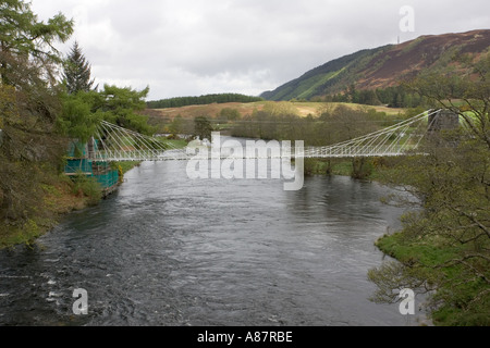 Ponte di Oich sospensione ponte vicino a Fort Augustus Scozia UK Foto Stock