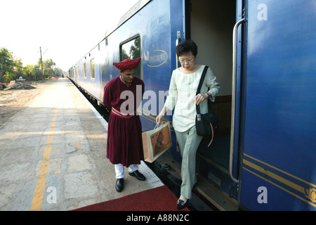 Deccan Odyssey treno / Maharaja Indiani treno, India Foto Stock