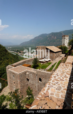 Castel Firmiano con il Museo Alpinen di Reinhold Messner Messner Mountain Museum Firmian Museo della montagna in Val d Adige Alto Adige Ita Foto Stock