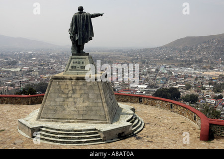 Statua di Benito Juarez 1806 1872 soltanto il presidente messicano di nativi americani di origine indiana Oaxaca Messico Foto Stock