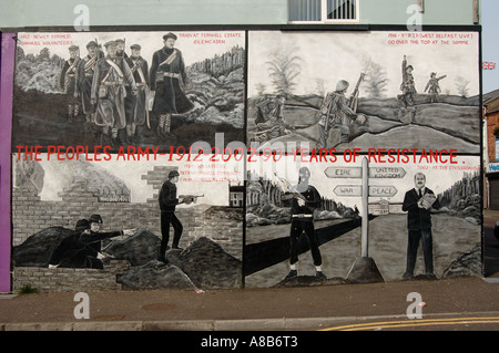 I popoli esercito 1912 - 2002 90 anni di resistenza murale Foto Stock