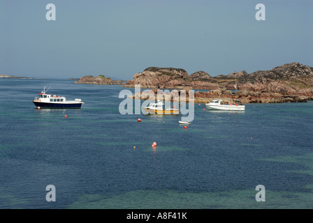 Vista del suono di Iona da Fionnphort. Sull'isola di Mull. Fionnphort è un piccolo villaggio di pescatori e ha un piccolo porto di traghetti. L'incrocio tra Foto Stock