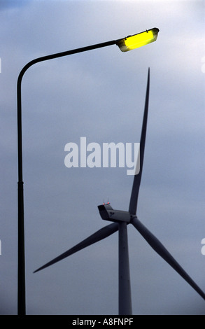 Un 2,75 MW turbina eolica, Ness punto, Lowestoft, Suffolk, Regno Unito. Foto Stock