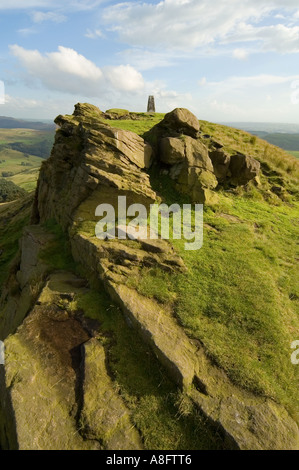 Il vertice di Shutlingsloe nel Cheshire, il Parco Nazionale di Peak District, England, Regno Unito Foto Stock