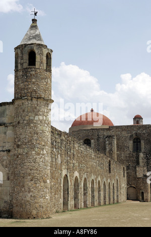 Chiesa Storica di Cuilapan de Guerrero vicino a Oaxaca Messico Foto Stock