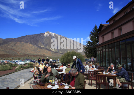 Il monte Teide montagna più alta in Spagna situato in Tenerife Canarie visto dal Parador Hotel Foto Stock