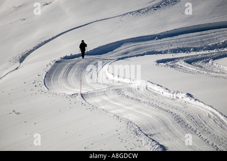 Cross country walker Flaine Haute Savoie Rhone Alpes Francia Foto Stock