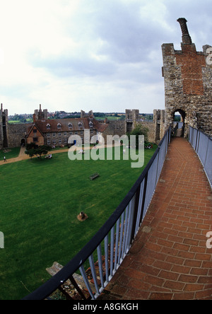 Vista fisheye del castello di Framlingham nel Suffolk nel Regno Unito Foto Stock