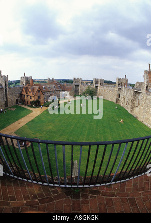 Vista fisheye del castello di Framlingham nel Suffolk nel Regno Unito Foto Stock