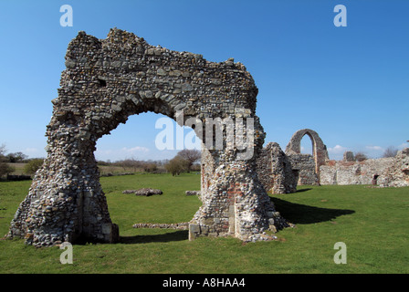 A Leiston a nord-est di Ipswich Suffolk resti di a Leiston Abbazia per i canonici Premostratensi Foto Stock