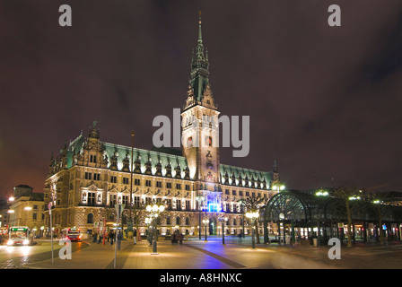 Hamburg city hall di notte, Amburgo, Germania Foto Stock