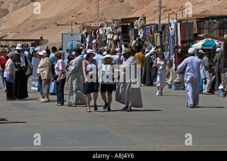 Mercato alla Regina Hatshepsut tempio Foto Stock