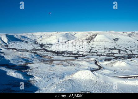 Valle di edale ventoso snow derbyshire Peak District Inghilterra uk gb Foto Stock