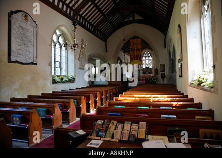 Interno chiesa Nevern Pembrokeshire West Wales Gran Bretagna UK Europa Foto Stock