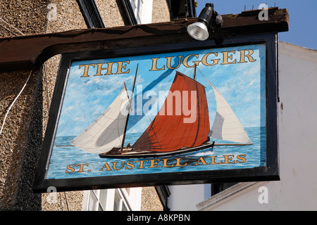 Il trabaccolo Pub segno Fowey Harbour Cornwall Inghilterra UK Europa Foto Stock