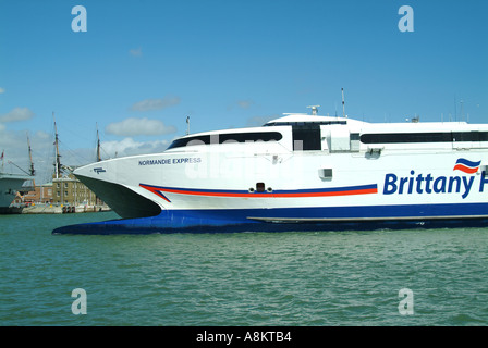 Calais Catamarano Express Foto Stock